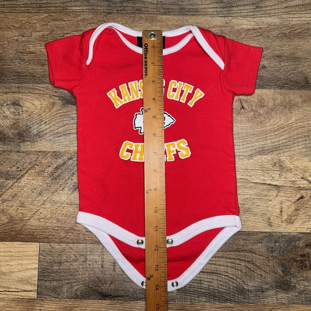 Kansas City Chiefs NFL Baby Button Up Bodysuit 0/3 Months